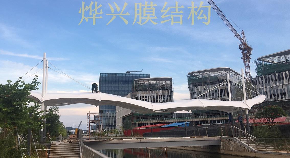 利记官方网站-珠海天桥雨棚遮阳棚景观类膜结构
